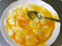 ホワイトアスパラのグリル半熟卵のソース