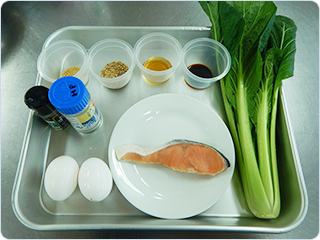 小松菜と塩鮭のチャーハン