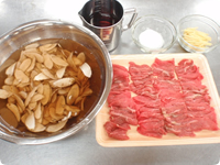 牛肉とごぼうの時雨煮