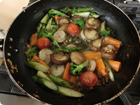 めむろ産しいたけと季節の野菜のアヒージョ