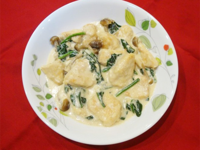 【牛乳消費拡大レシピ】鶏胸肉・ほうれん草・しめじのミルク煮