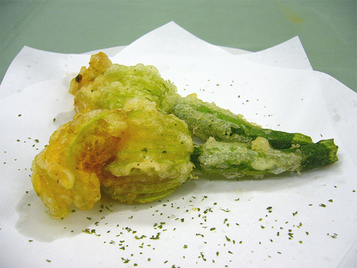 花ズッキーニのフリット