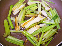 茎にんにくのペペロンチーノ